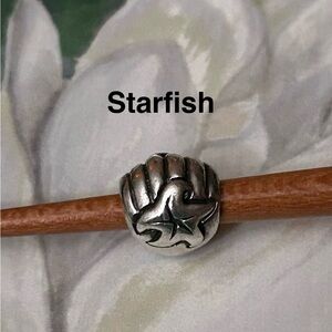 Chamilia Starfish Silver Charm